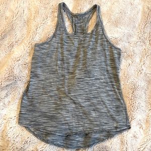 Lululemon workout tank top Sz. 8
